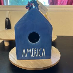 LIKE NEW Rae Dunn “America” Bird House
